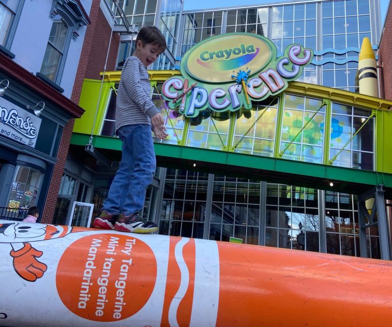 Kid playing in front the Crayola experience. Things to do in Pennsylvania with kids cover