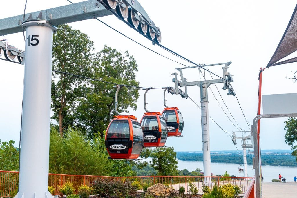 The gondolas at grafton sky tour on of the theme parks in Missouri
