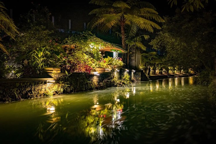 Night ambiance at Quinta da Mo resort in Azores, Portugal. Photo by @qdamo