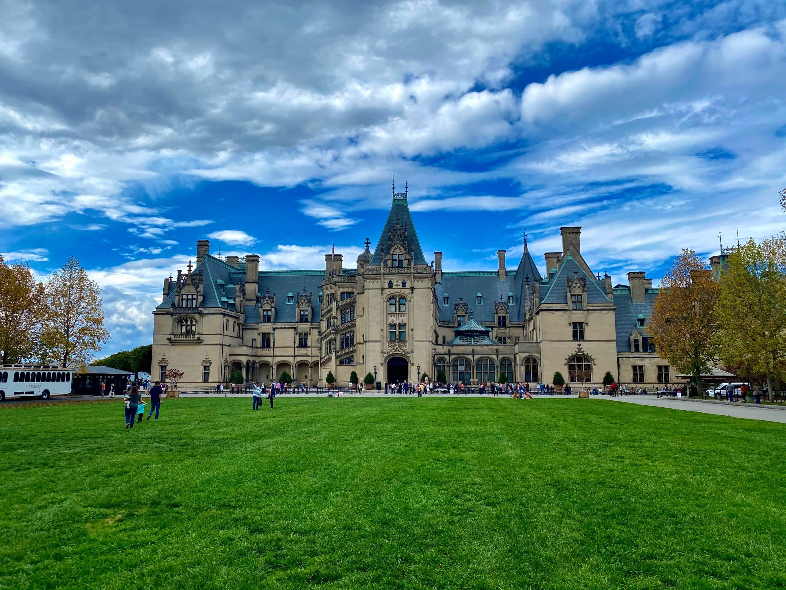 photo of the Biltmore Estate in North Carolina, great to travel without a passport