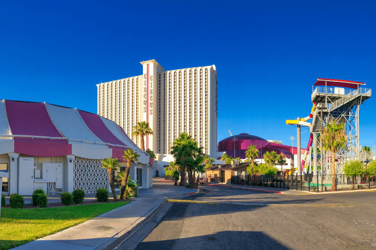 Outside view of the circus circus hotel